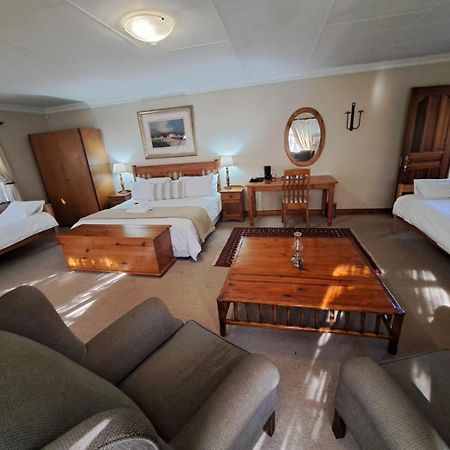 Brooklyn Guesthouses Pretoria-Noord Exterior foto