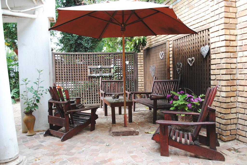 Brooklyn Guesthouses Pretoria-Noord Exterior foto