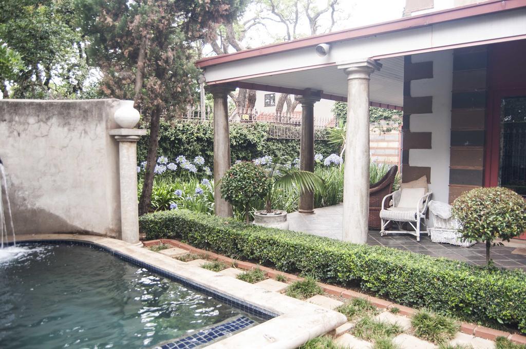 Brooklyn Guesthouses Pretoria-Noord Exterior foto