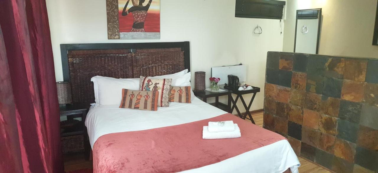 Brooklyn Guesthouses Pretoria-Noord Exterior foto